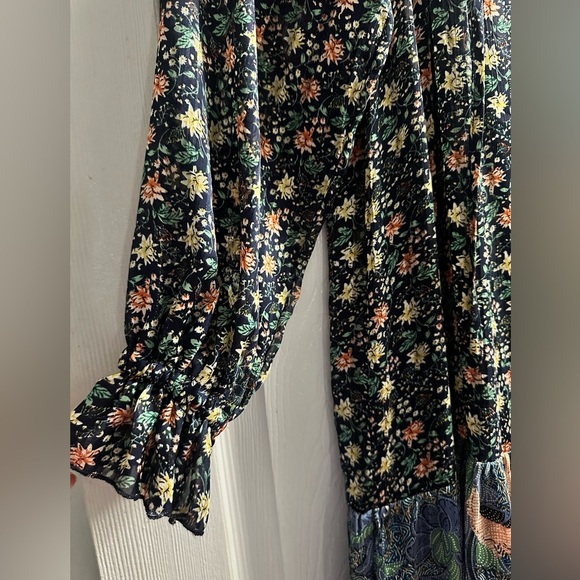Code X Mode Maxi Dress Floral Peasant Long Sleeve Boho Tiered Chiffon Medium - Picture 3 of 8